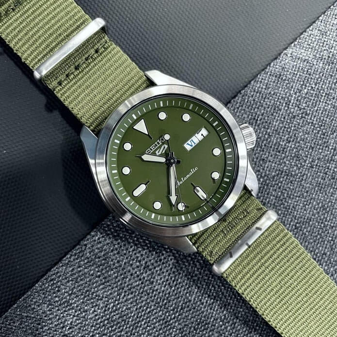 Seiko 5 Sports SRPE65K1
