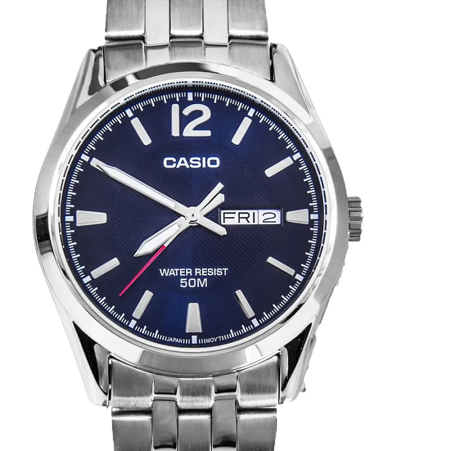 Часы Casio Collection MTP-1335D-2AVDF (MTP-1335D-2A) — Япония, кварцевые