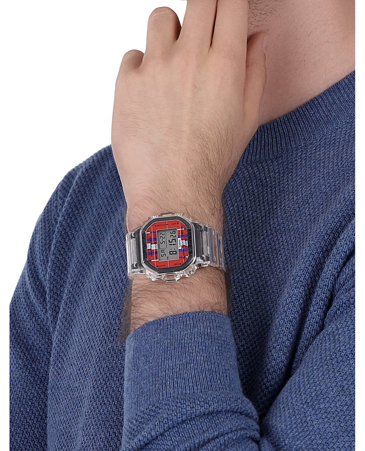 Часы Casio G-Shock DWE-5600KS-7 — электронные, пластик