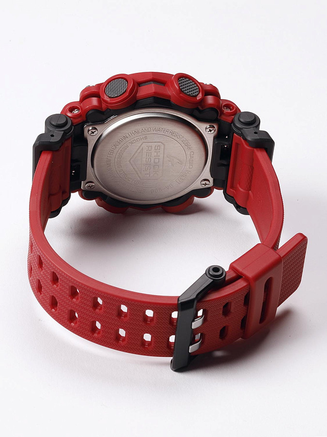 Часы Casio G-Shock GA-900-4A — пластик, Япония