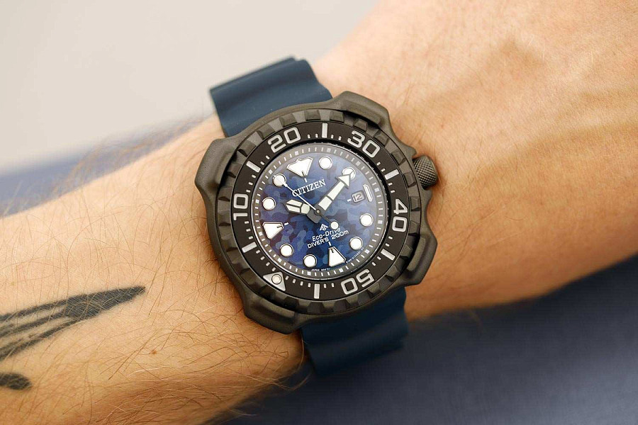 Часы Citizen Promaster BN0227-09L — кварцевые, титан