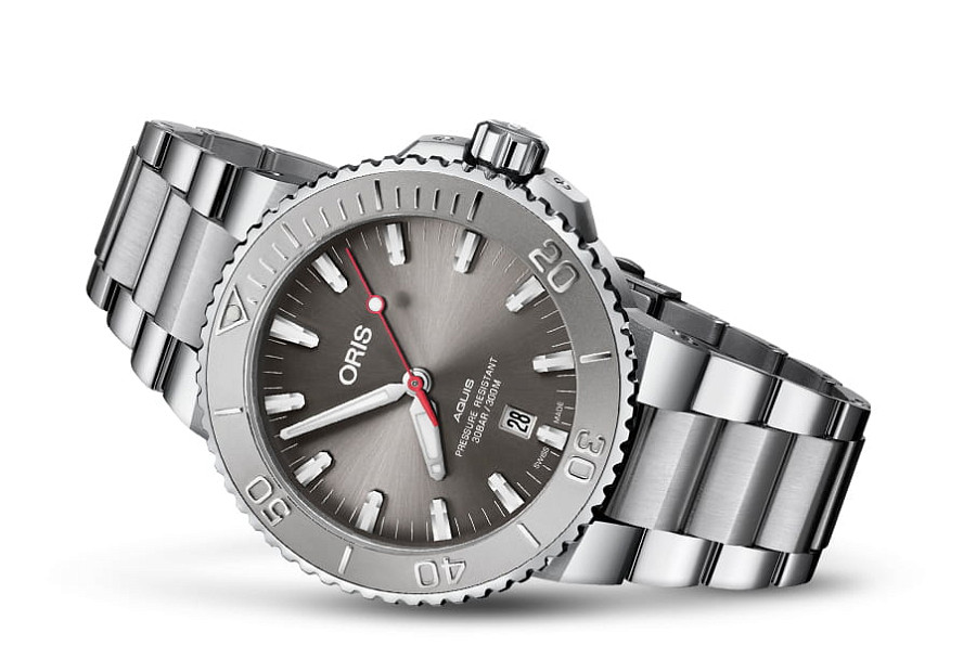 Часы Oris Aquis Date Relief 01 733 7730 4153-07 8 24 05PEB — механические, сталь металл