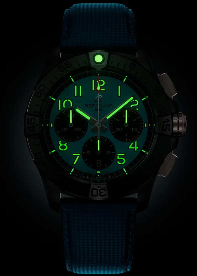 Часы Breitling Avenger B01 Chronograph 42 mm SB0146101L1X1 — керамика, Швейцария