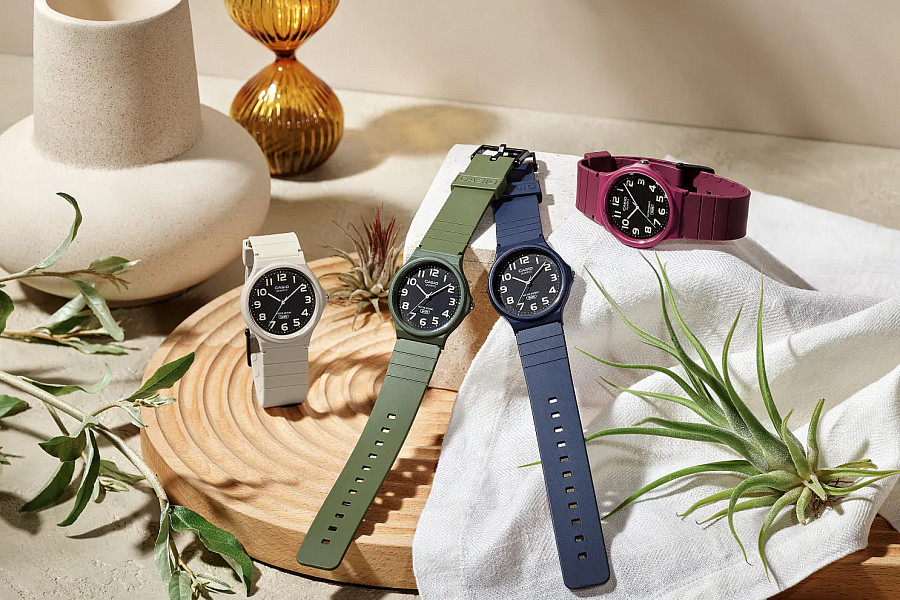 Часы Casio Collection MQ-24UC-2B — женские, пластик