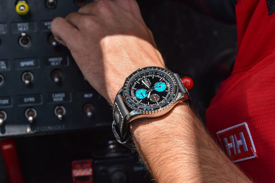 Часы Hamilton Khaki Aviation Converter Air Zermatt Limited Edition H76706730 — черный, сталь металл