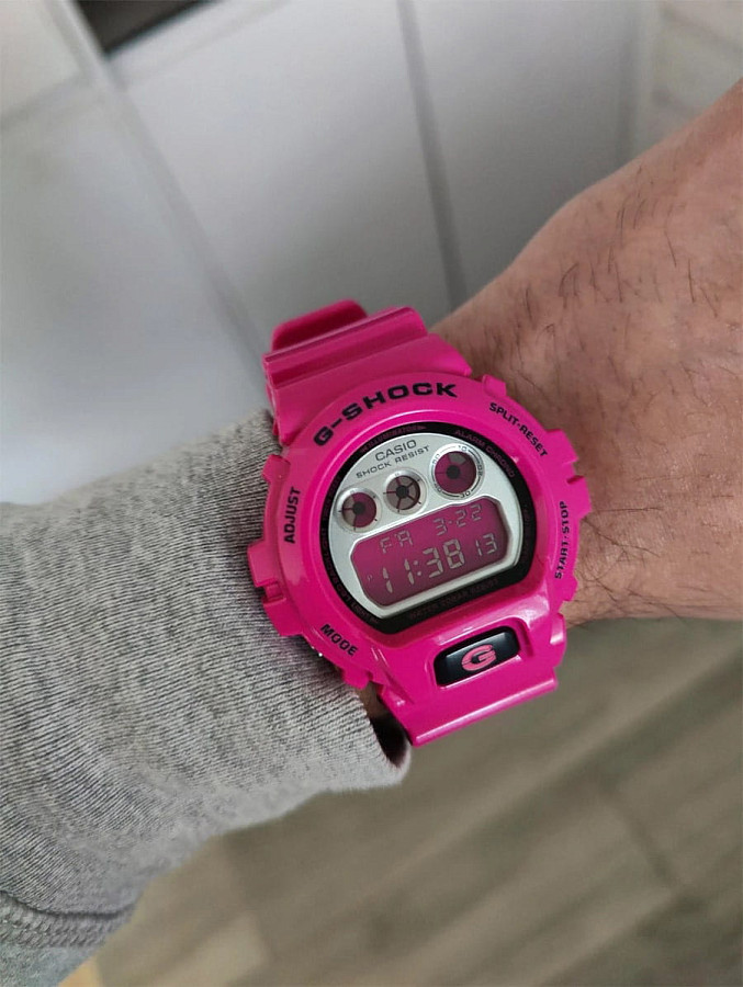 Часы Casio G-Shock DW-6900RCS-4DR (DW-6900RCS-4) — электронные, пластик