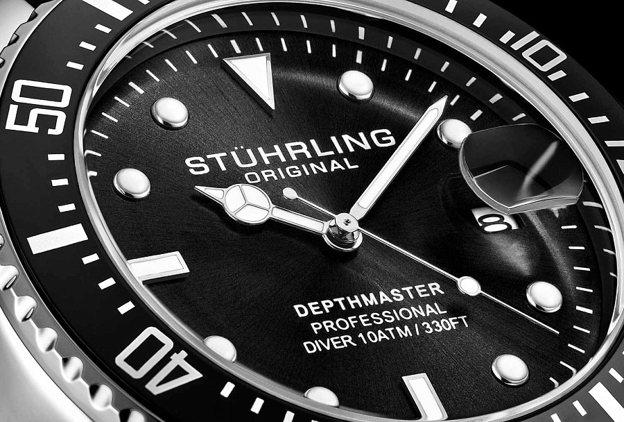 Часы Stuhrling Aquadiver 3950R.1 — США, кварцевые