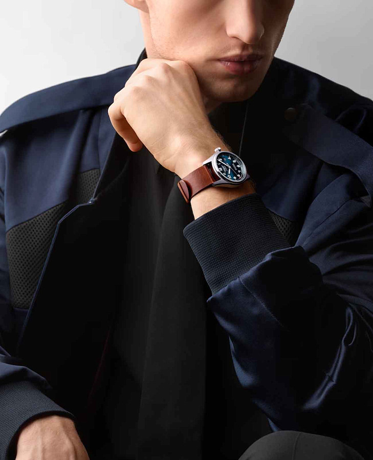 Часы Longines Spirit Prestige Edition L3.810.4.93.9 — синий, сталь
