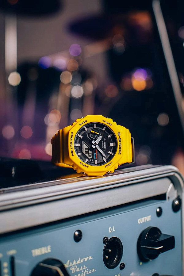 Часы Casio G-Shock GA-B2100C-9ADR (GA-B2100C-9A) — пластик карбон, пластик