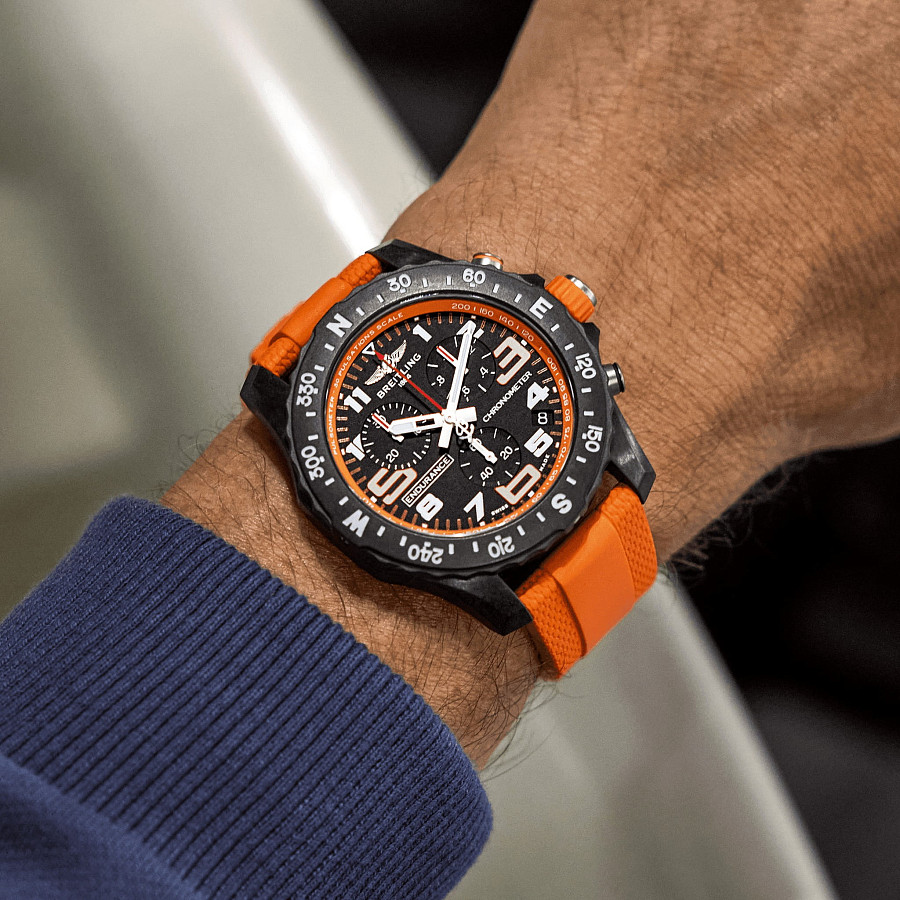 Часы Breitling Endurance Pro 44 X82310A51B1S2 — артикул X82310A51B1S2