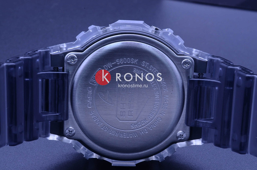 Часы Casio G-Shock DW-5600SK-1 — пластик, мужские, Япония