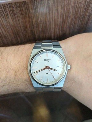 Фото покупателя: Швейцарские наручные часы Tissot PRX 35 mm T137.210.11.031.00