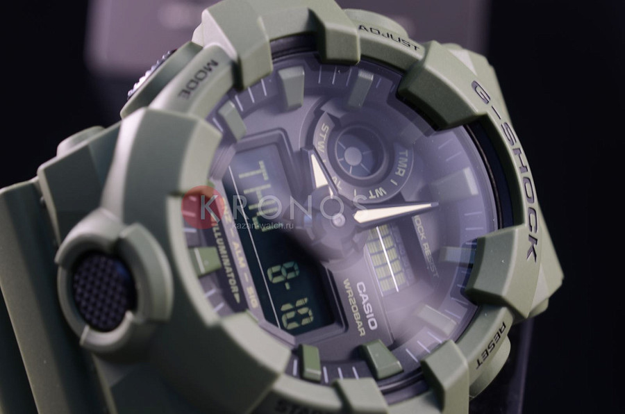 Часы Casio G-Shock GA-700UC-3A — Япония, мужские