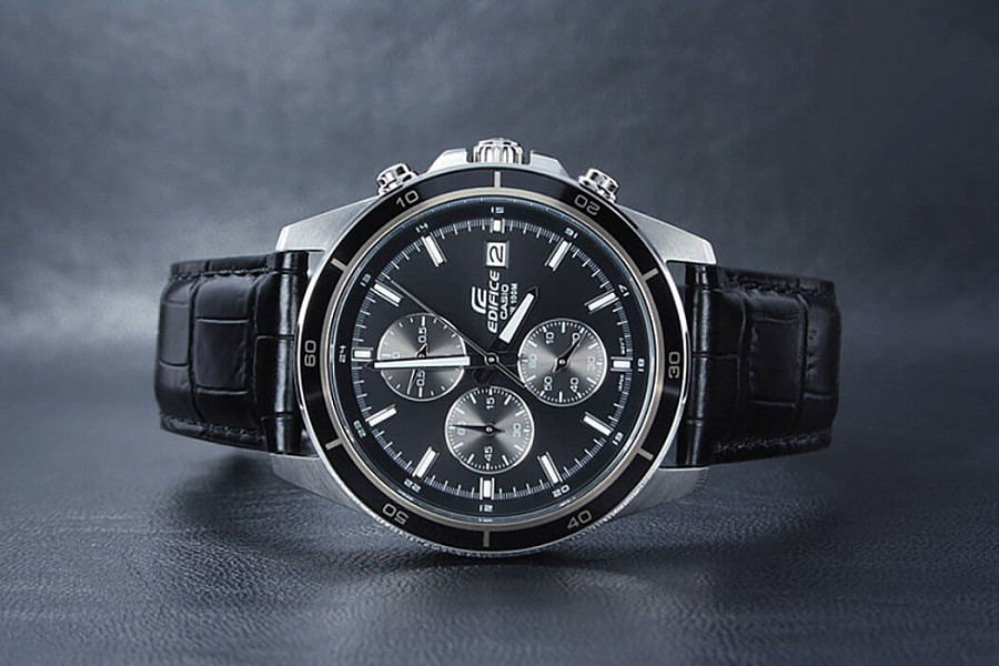 Часы Casio Edifice EFR-526L-1AVUDF (EFR-526L-1A) — металл сталь, Япония