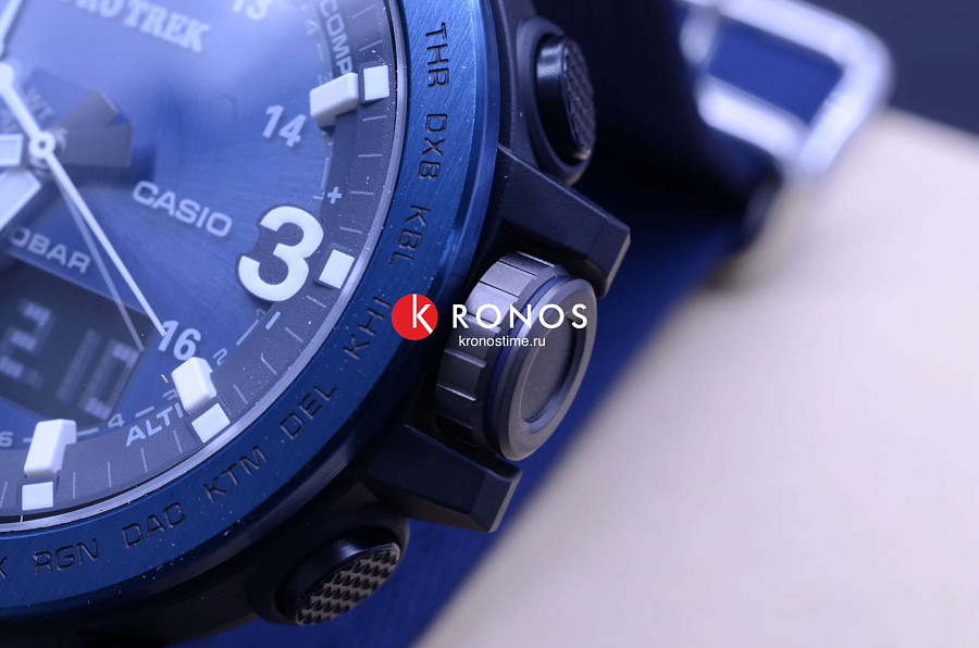 Часы Casio Pro Trek PRG-600YB-2 — мужские, синий
