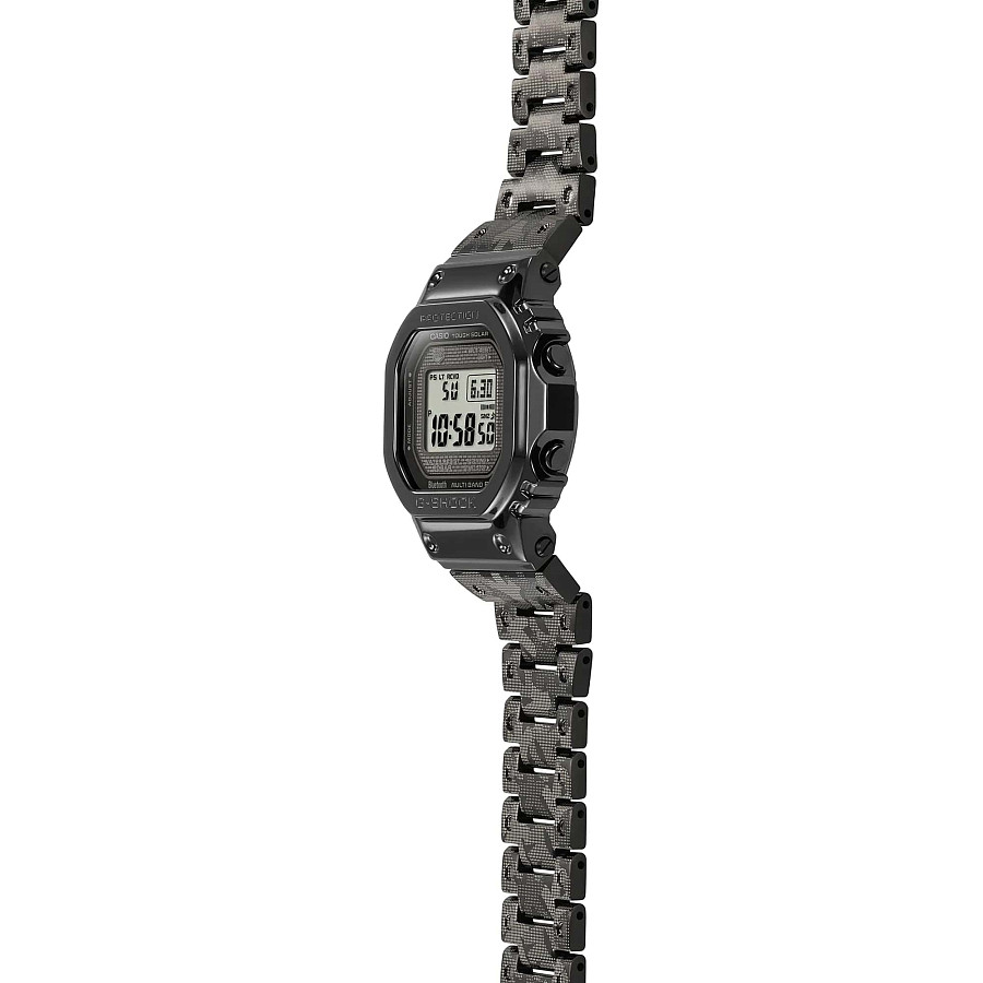 Часы Casio G-Shock GMW-B5000EH-1E — Япония, электронные