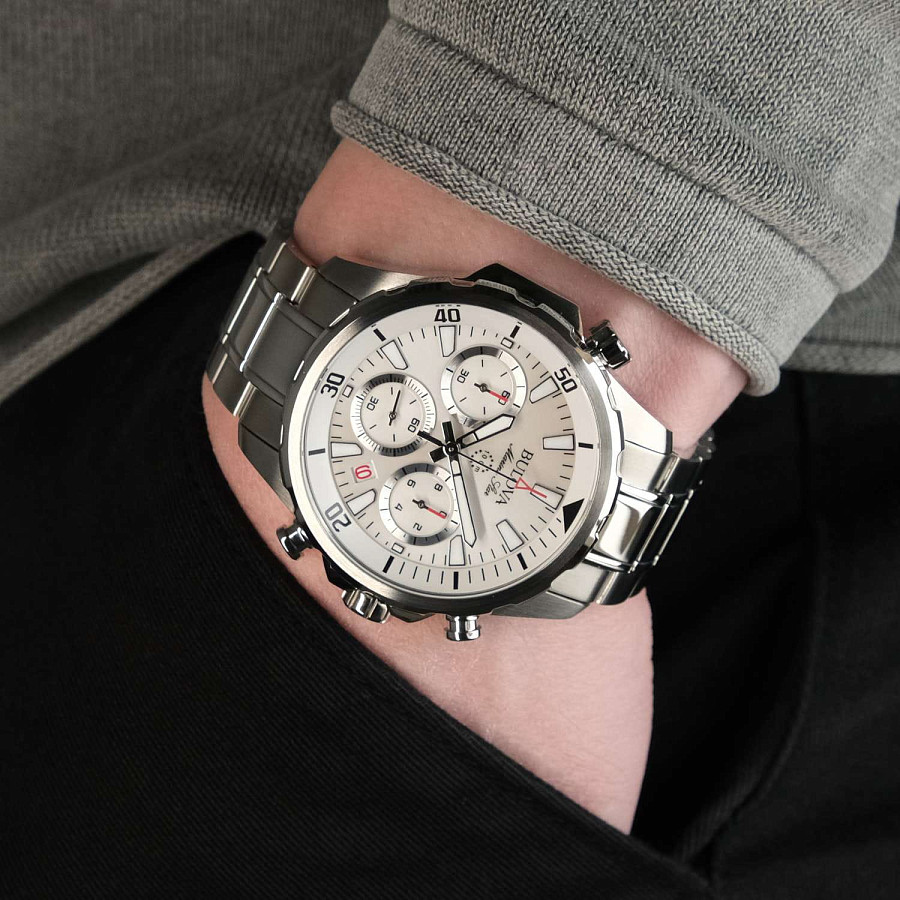 Часы Bulova Marine Star 96B255 — кварцевые, США, мужские