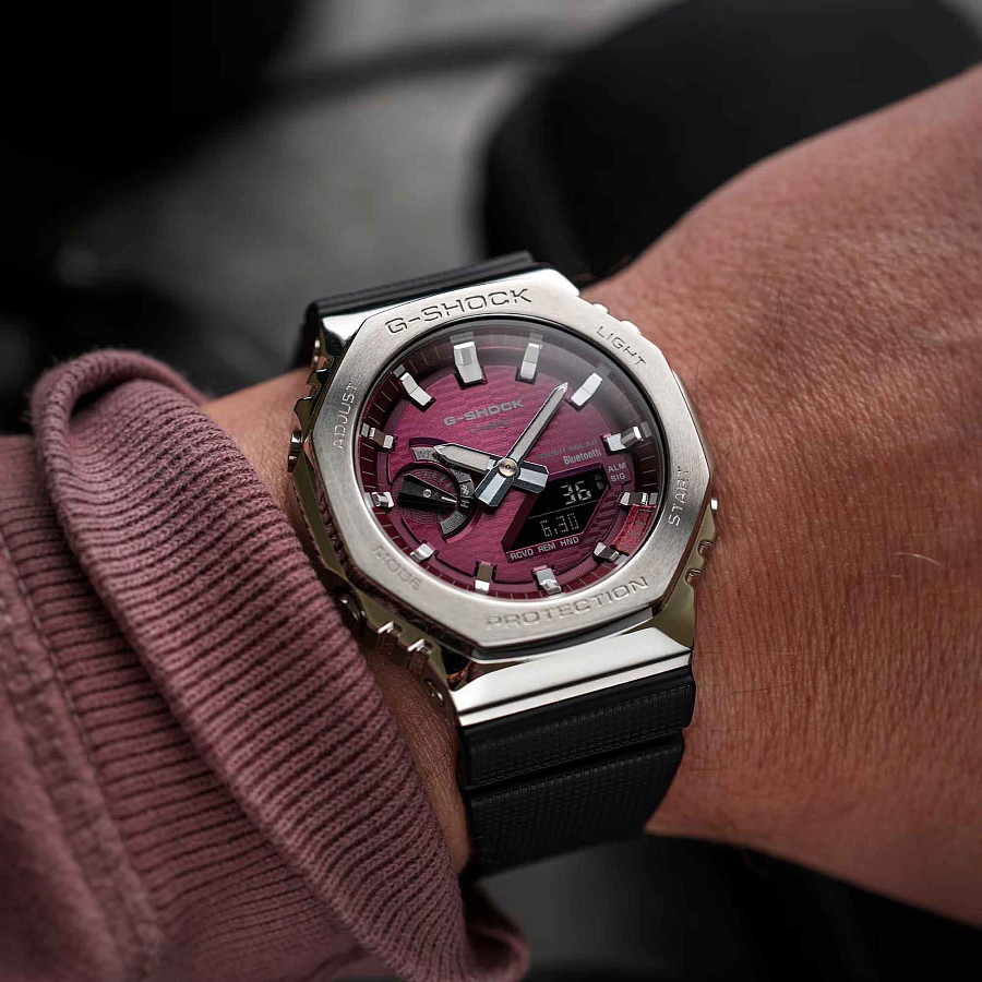 Часы Casio G-Shock GBM-2100A-4B — сталь, Япония