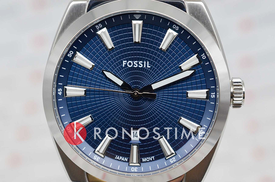 Часы Fossil Everett FS5822 — кварцевые, металл сталь