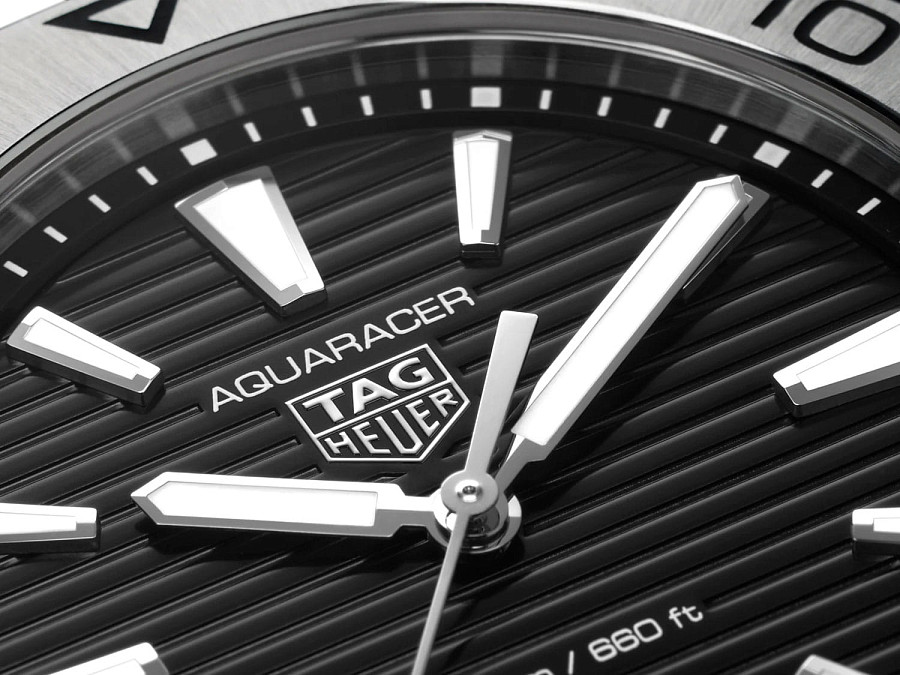 Часы TAG Heuer Aquaracer Professional 200 WBP1110.BA0627 — кварцевые, металл сталь