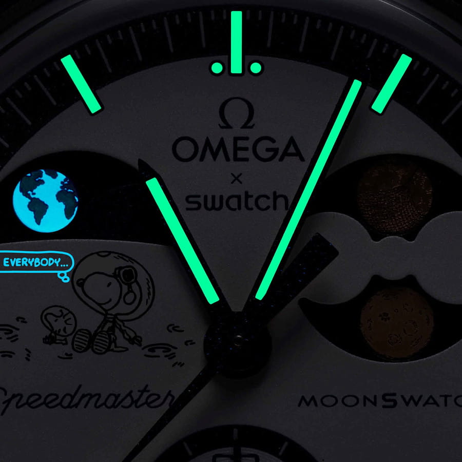 Часы Swatch x Omega Bioceramic Moonswatch Mission to Earthphase - Moonshine Gold SO33N701L — артикул SO33N701L