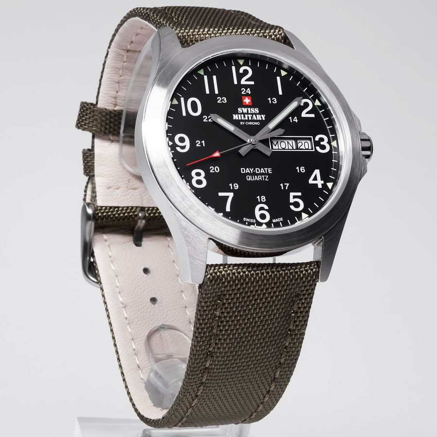 Часы Swiss Military by Chrono Day Date SMP36040.05 — черный, сталь металл