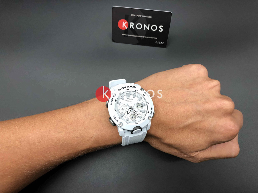 Часы Casio G-Shock GA-2000S-7ADR (GA-2000S-7A) — пластик, белый