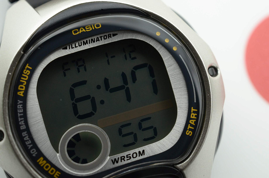 Часы Casio Collection LW-200-1A — пластик, Япония