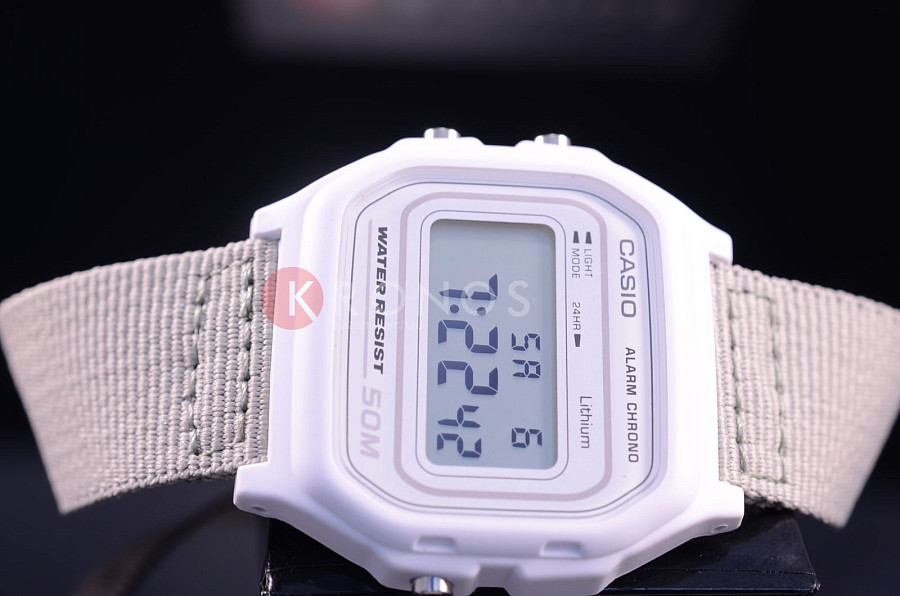 Часы Casio Illuminator W-59B-7A — пластик, Япония