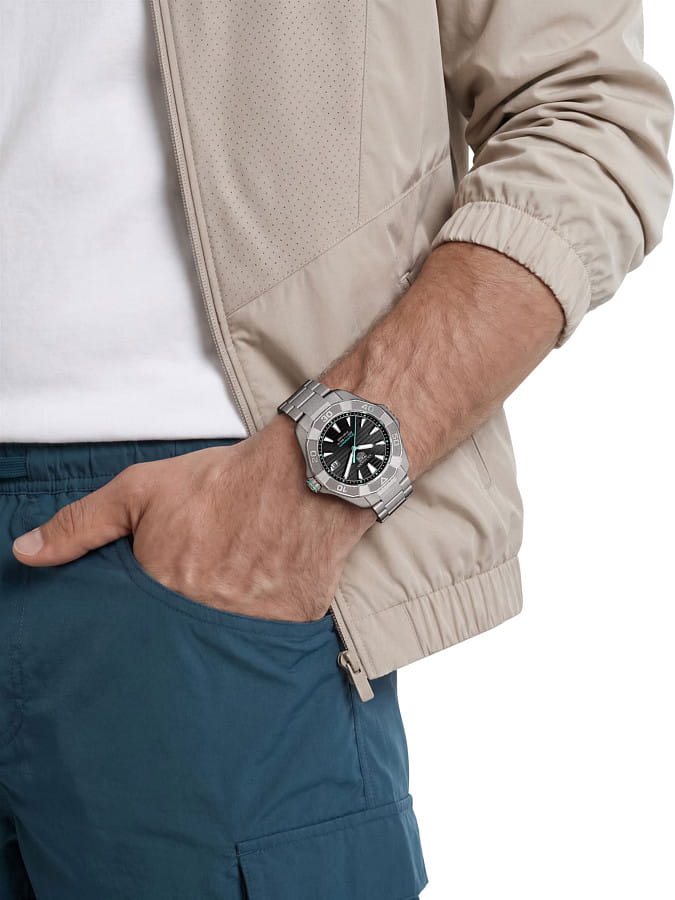 Часы TAG Heuer Aquaracer Professional 200 Solargraph WBP1184.BF0008 — мужские, титановый