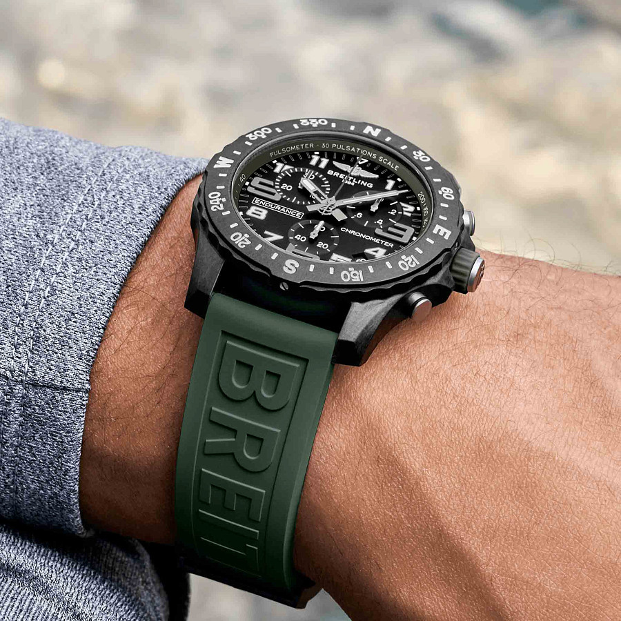 Часы Breitling Endurance Pro X82310D31B1S1 — пластик, Швейцария