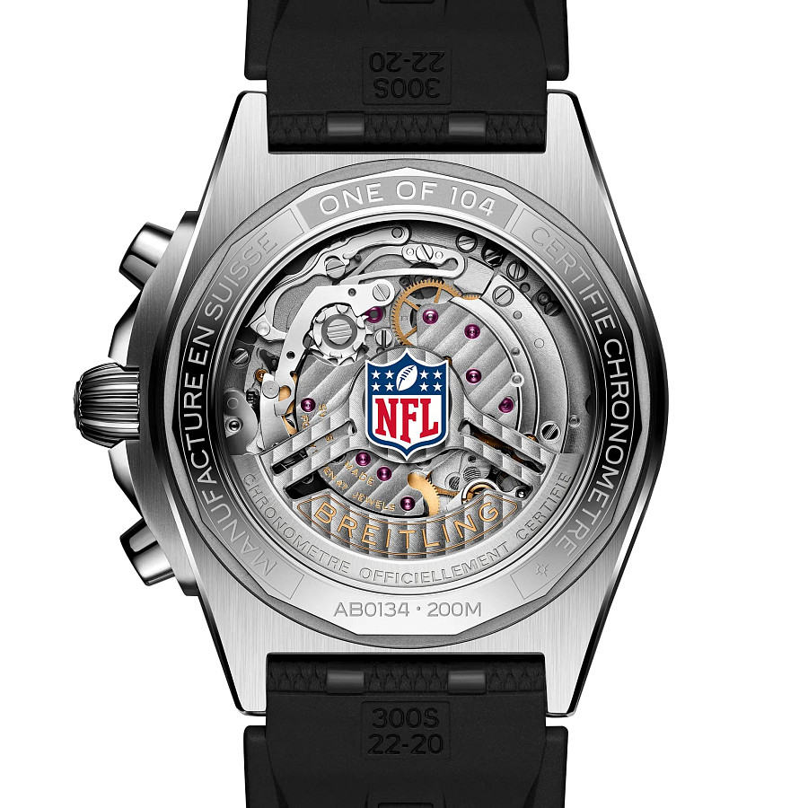 Часы Breitling Chronomat B01 42 NFL Miami Dolphins Edition AB01342B1L2S1 — сталь металл, Швейцария