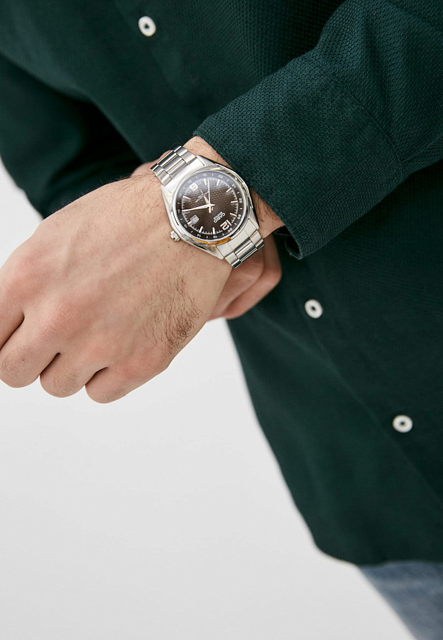 Часы Casio Edifice EF-121D-1A — кварцевые, металл сталь