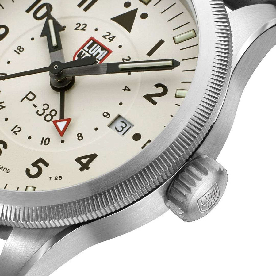 Часы Luminox P–38 LIGHTNING XA.9527 — кожаный, мужские