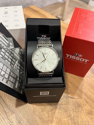 Фото покупателя: Швейцарские наручные часы Tissot Everytime Gent T143.410.11.011.01