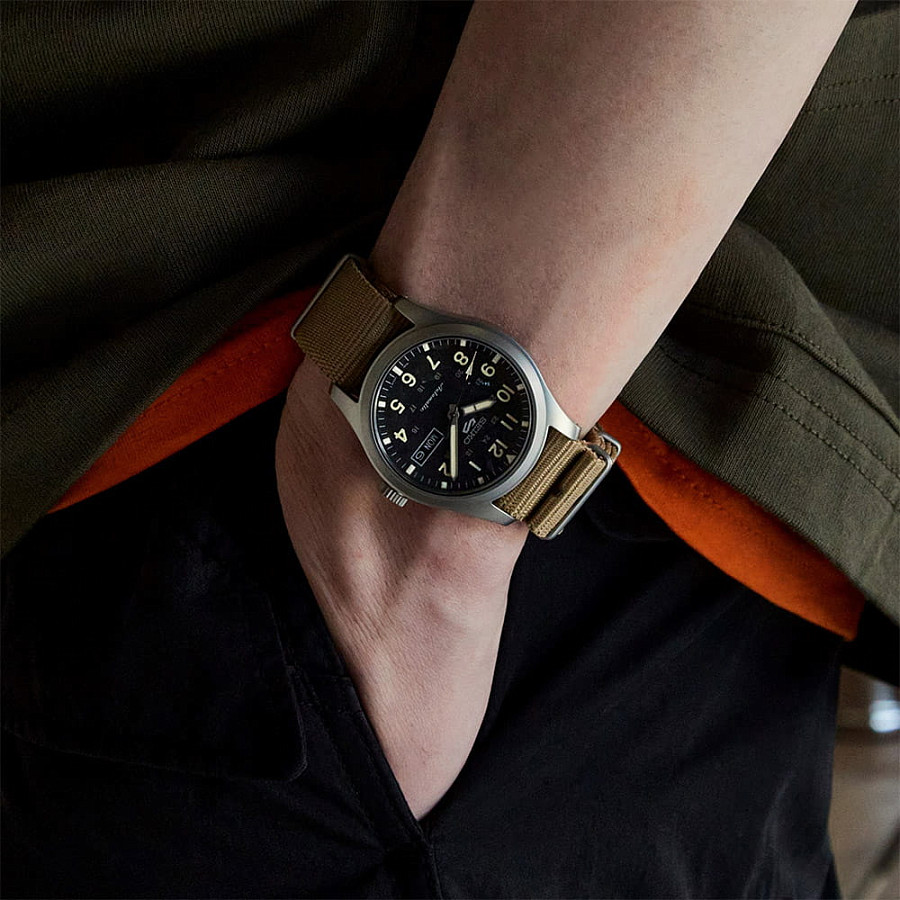 Часы Seiko 5 Sports Field series SRPG35K1 — артикул SRPG35K1, мужские