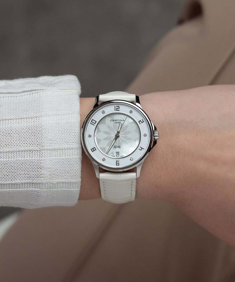Часы Certina DS-6 Lady C039.251.16.116.00 — артикул C0392511611600, женские