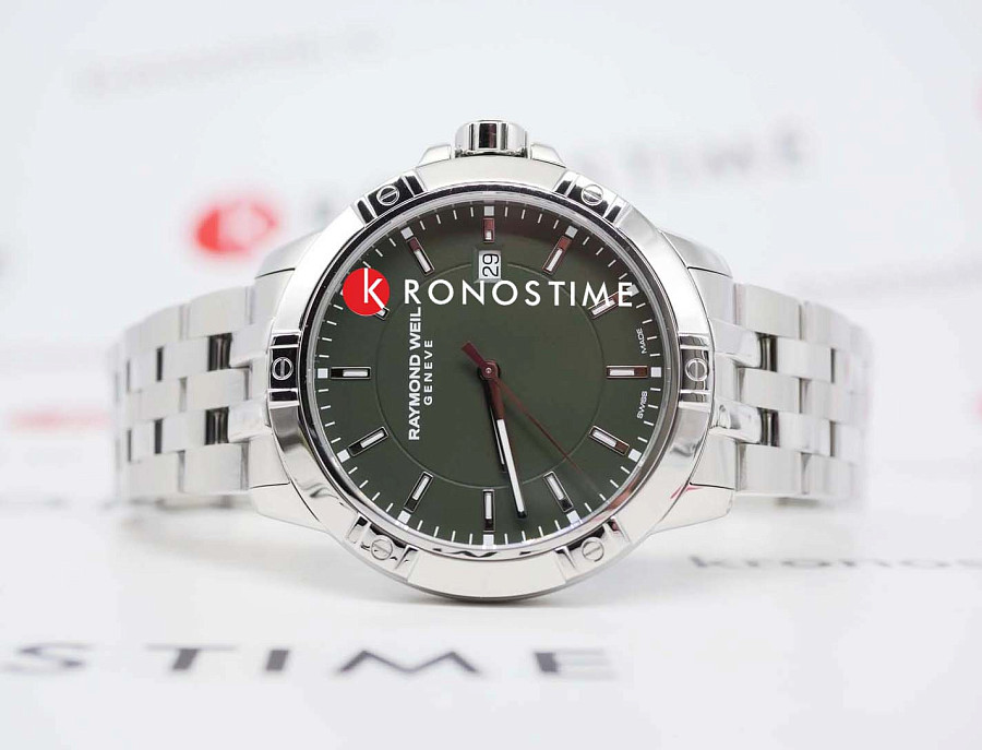 Часы Raymond Weil Tango 8160-ST-52041 — кварцевые, металл сталь