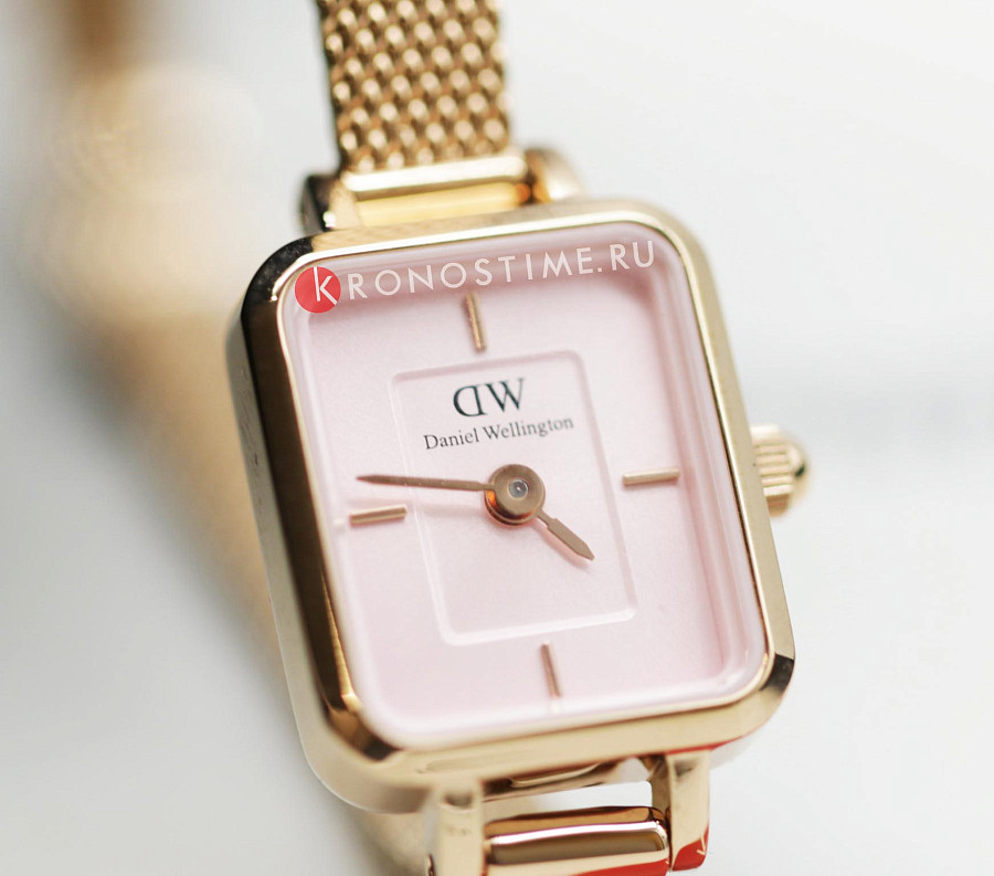 Часы Daniel Wellington Quadro Mini Melrose Blush DW00100650 — женские, золотистый