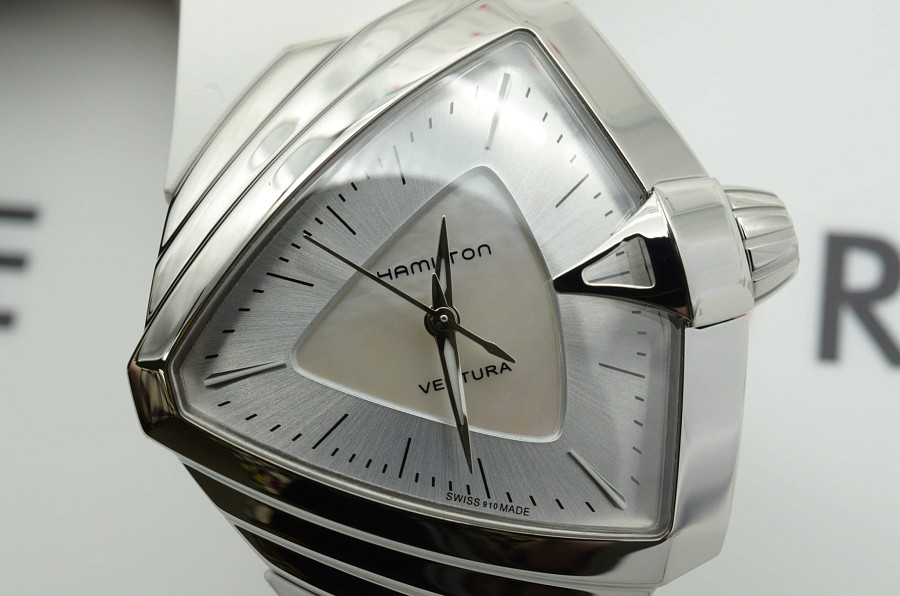 Часы Hamilton Ventura H24251391 — артикул H24251391