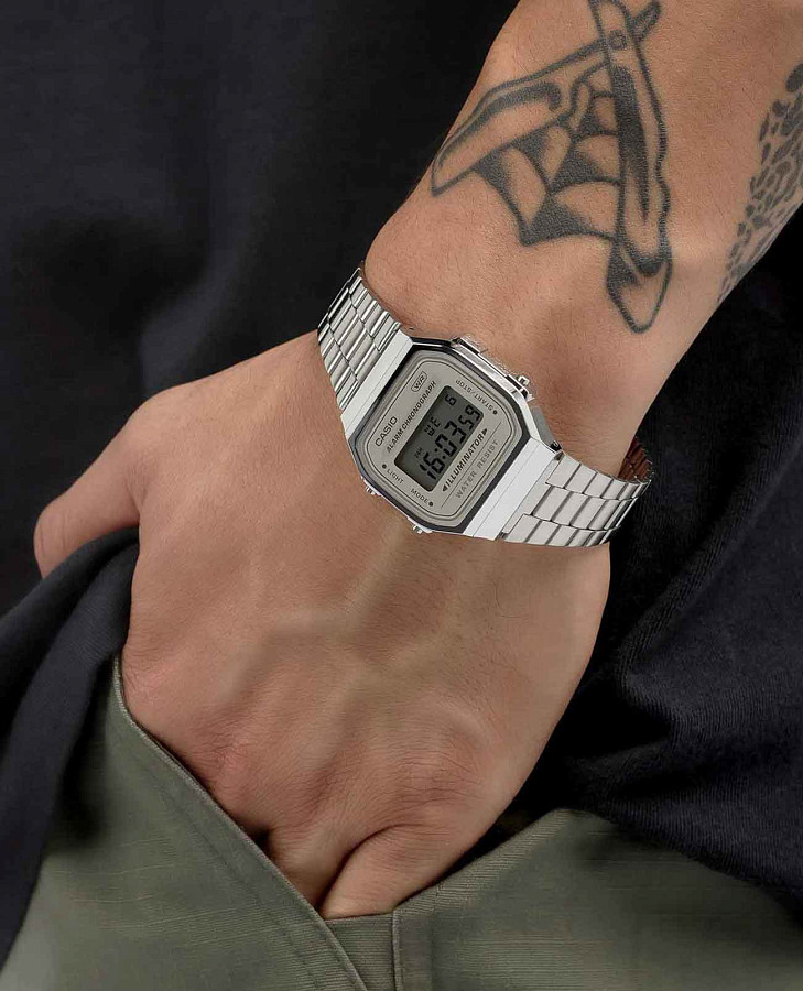 Часы Casio Vintage A-168WA-8A — кварцевые, пластик
