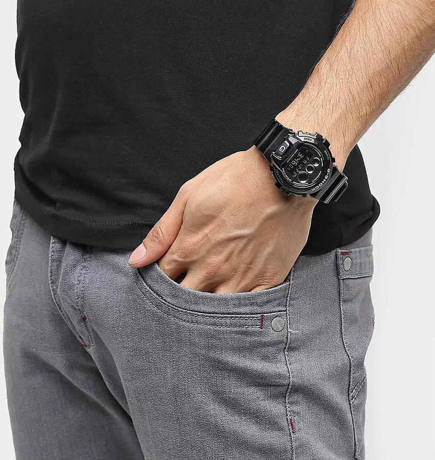 Часы Casio G-Shock DW-6900NB-1DR (DW-6900NB-1E) — электронные, пластик