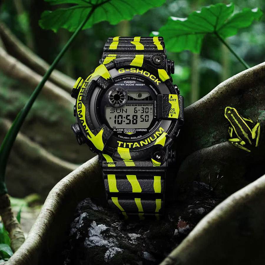 Часы Casio G-Shock GW-8200TPF-1 — кварцевые, пластик титан