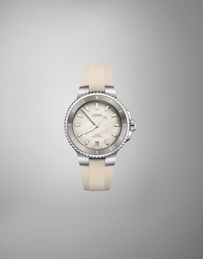 Часы Oris Aquis Date 01 733 7792 4151-07 4 19 61FC — каучук, мужские