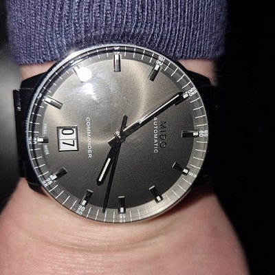 Фото покупателя: Швейцарские механические наручные часы Mido Commander Big Date M021.626.11.061.00