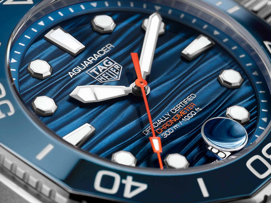 Часы TAG Heuer Aquaracer Professional 300 Date WBP5111.BA0013 — мужские, нержавеющая сталь