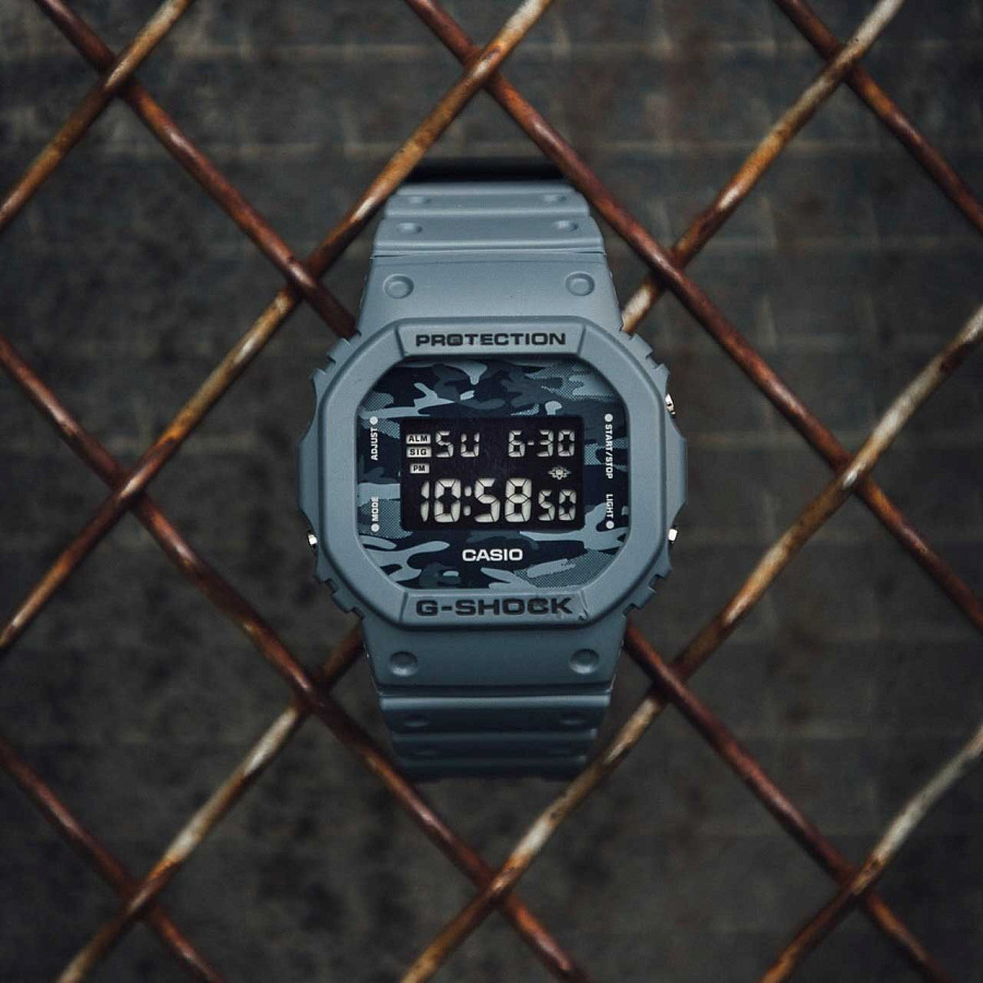 Часы Casio G-Shock DW-5600CA-2 — электронные, Япония, мужские