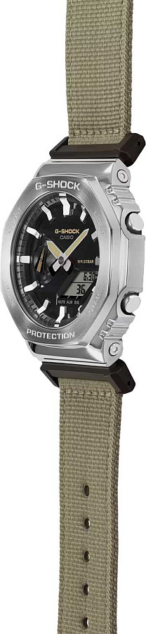 Часы Casio G-Shock GM-2100C-5ADR (GM-2100C-5A) — Япония, электронные