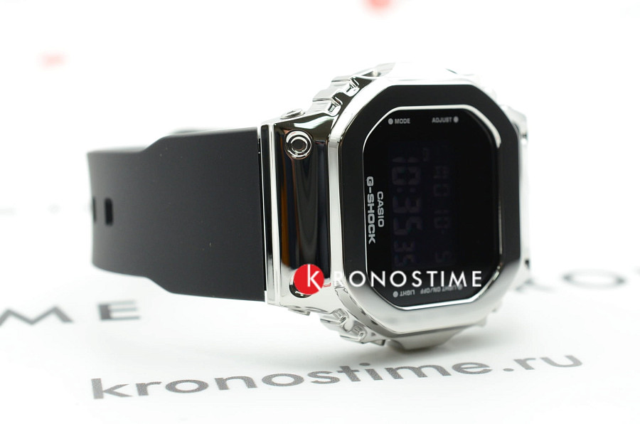 Часы Casio G-Shock GM-S5600-1DR (GM-S5600-1) — черный, сталь металл пластик