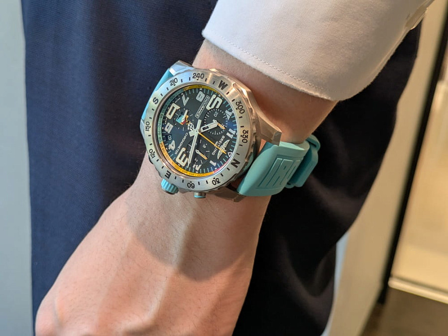 Часы Breitling Professional Endurance Pro 44 mm IRONMAN® World Championship 2026 E823108A1B1S1 — кварцевые, Швейцария, мужские